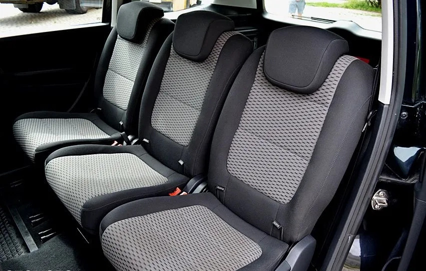 Volkswagen Sharan cena 44900 przebieg: 203000, rok produkcji 2013 z Niemodlin małe 232